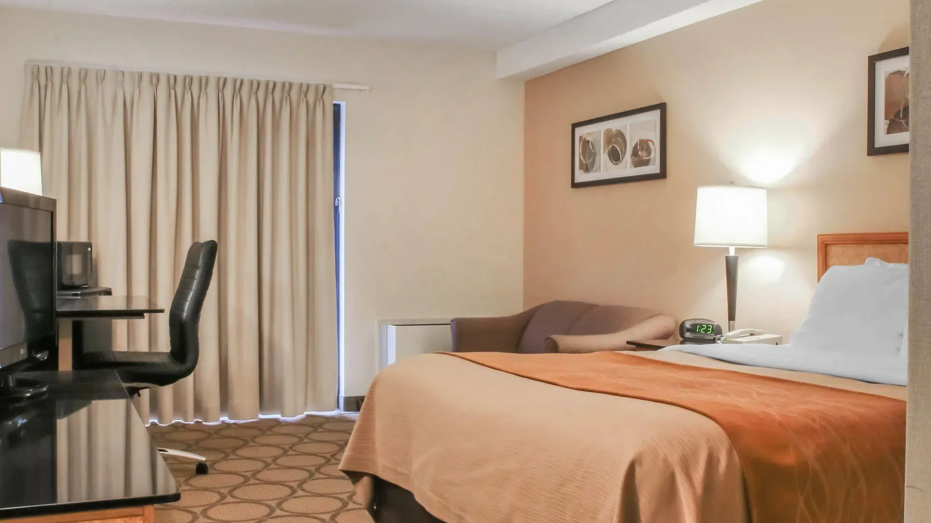 Comfort Inn Airport Winnipeg