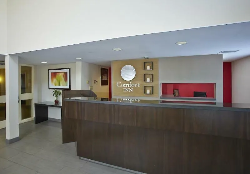 Comfort Inn Airport Winnipeg 3*,